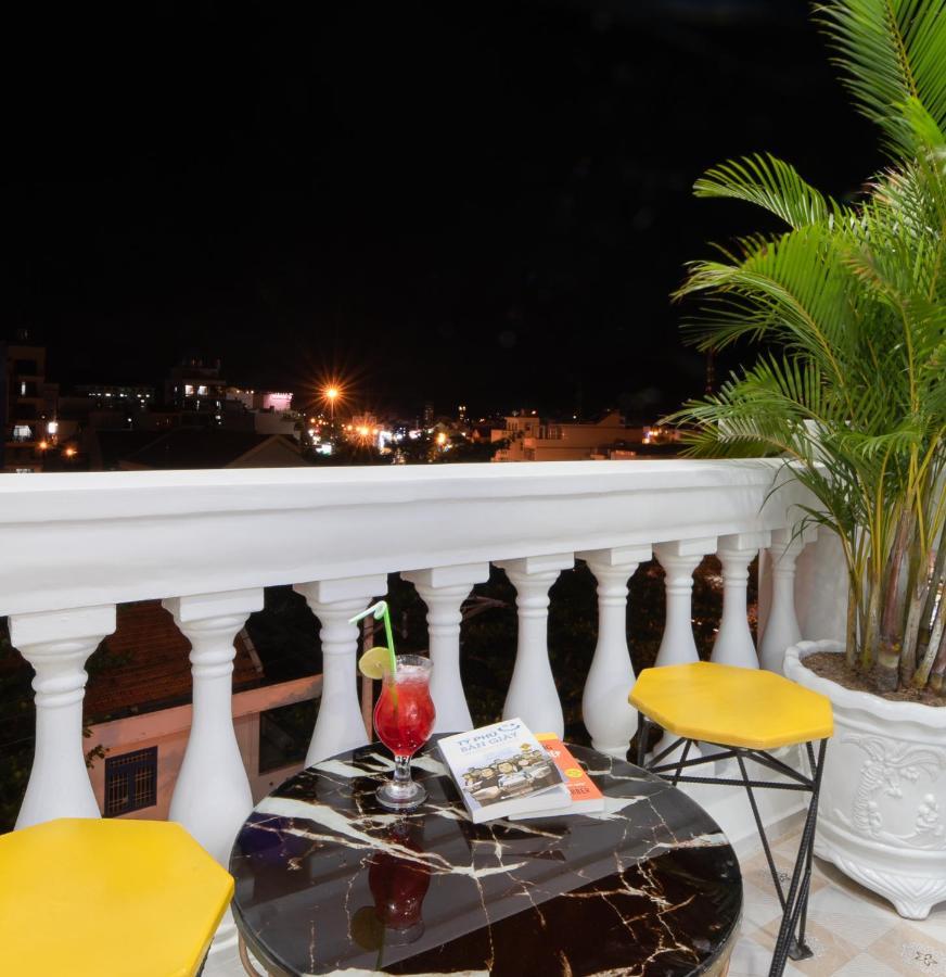 Uy Duong Hotel & Apartment - ญาจาง ภายนอก รูปภาพ
